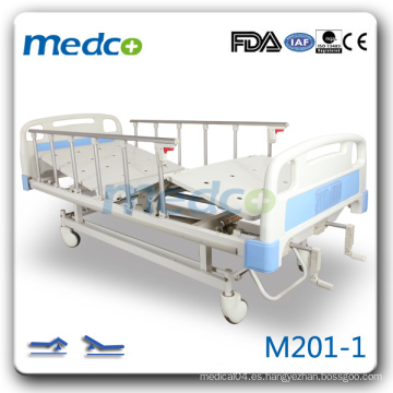 M201-1 Dos manos de manivela de control antiguo paciente cama con ruedas